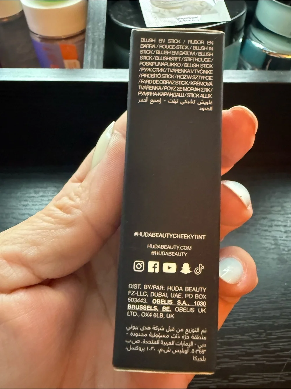 HUDA BEAUTY Cheeky Tint Blush Stick - Hot Pink Packaging